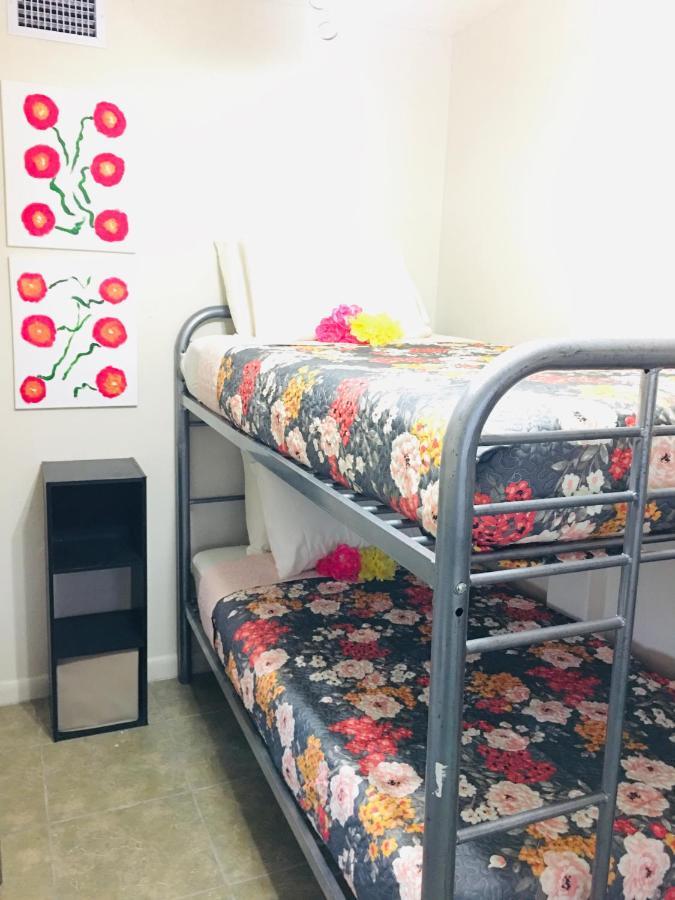 Zen Women'S Hostel 劳德代尔堡 外观 照片